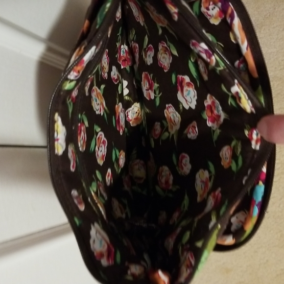 Vera Bradley Crossbody Bag - Picture 5 of 5